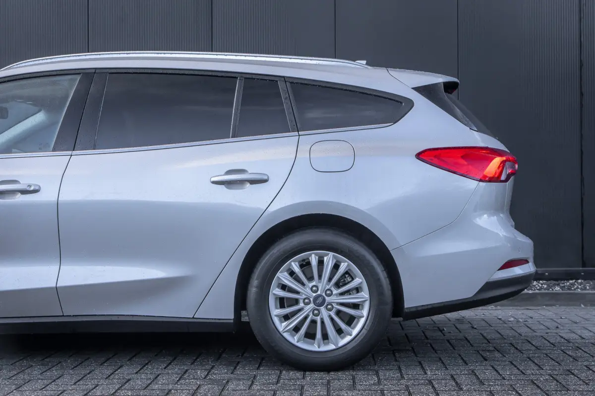 1.0 EcoBoost Titanium X Automaat | Achteruitrijcamera | Airco (automatisch) | Apple Carplay/Android Auto|telefoonintegratie premium