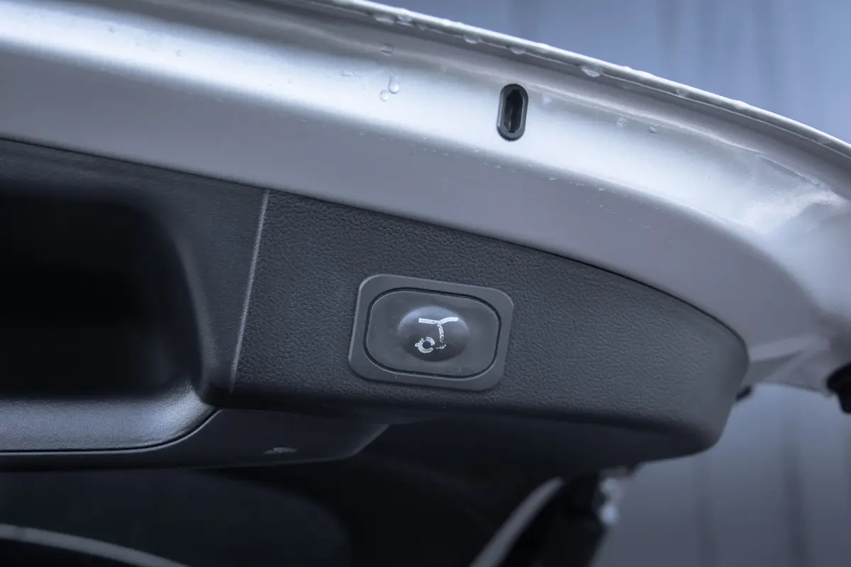 1.0 EcoBoost Titanium X Automaat | Achteruitrijcamera | Airco (automatisch) | Apple Carplay/Android Auto|telefoonintegratie premium