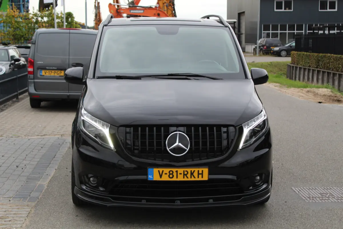 114 CDI Lang L2 Automaat | Facelift | LED | Black Edition | ALL-IN PRIJS
