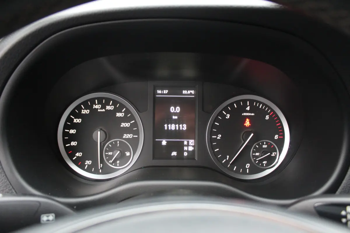 114 CDI Lang L2 Automaat | Facelift | LED | Black Edition | ALL-IN PRIJS