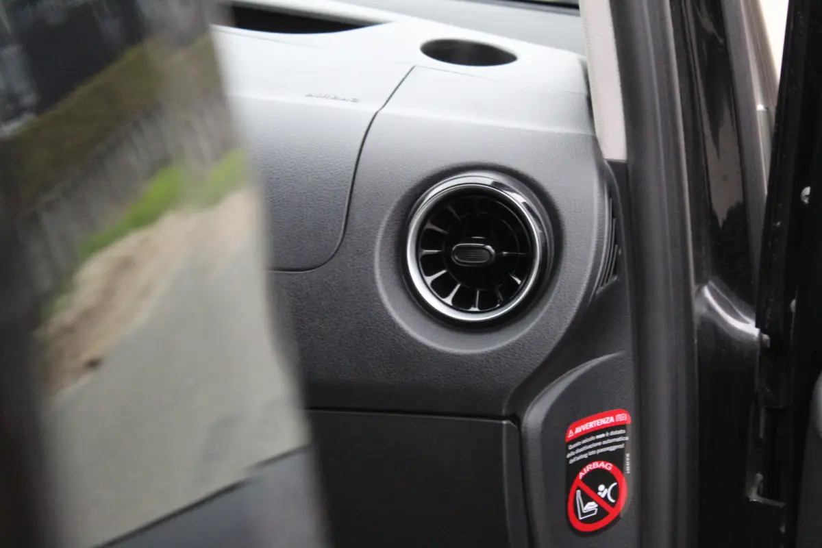 114 CDI Lang L2 Automaat | Facelift | LED | Black Edition | ALL-IN PRIJS