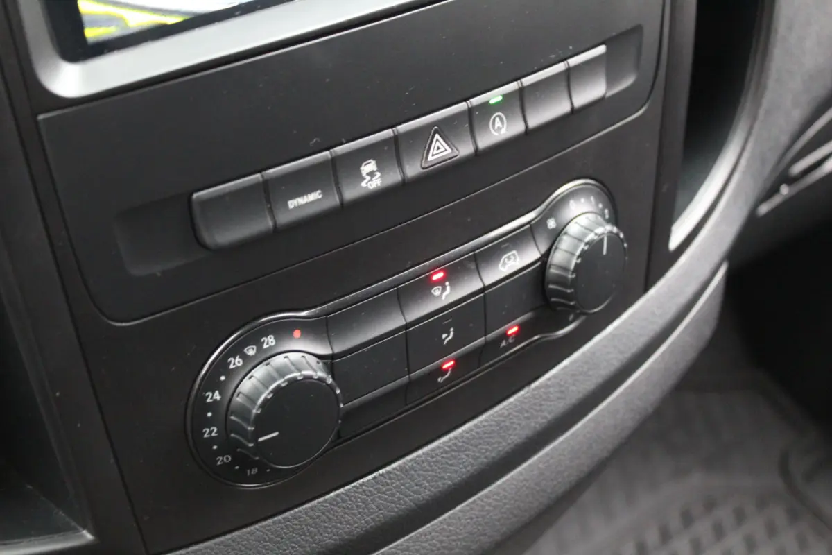 114 CDI Lang L2 Automaat | Facelift | LED | Black Edition | ALL-IN PRIJS