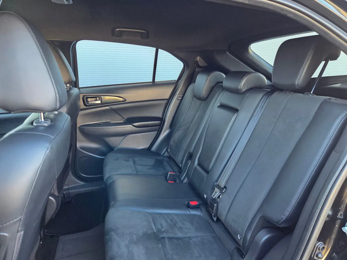 2.4 PHEV Intense+ Apple Carplay/Android Auto / Cruise control / Achteruitrijcamera / keyless entry/start