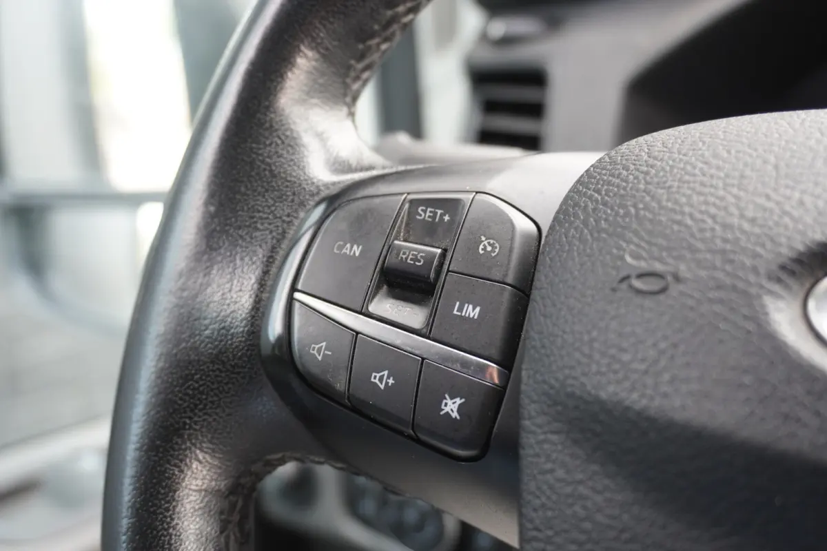 2.0 TDCI 130PK L2H2 AUTOMAAT EURO 6 - Airco - Navi - Cruise - €21.950,- Excl.
