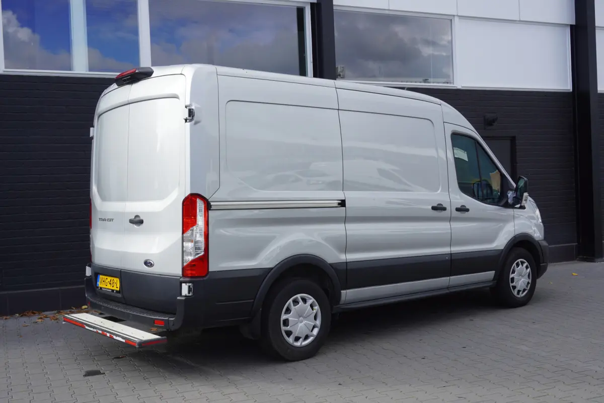 2.0 TDCI 130PK L2H2 AUTOMAAT EURO 6 - Airco - Navi - Cruise - €21.950,- Excl.