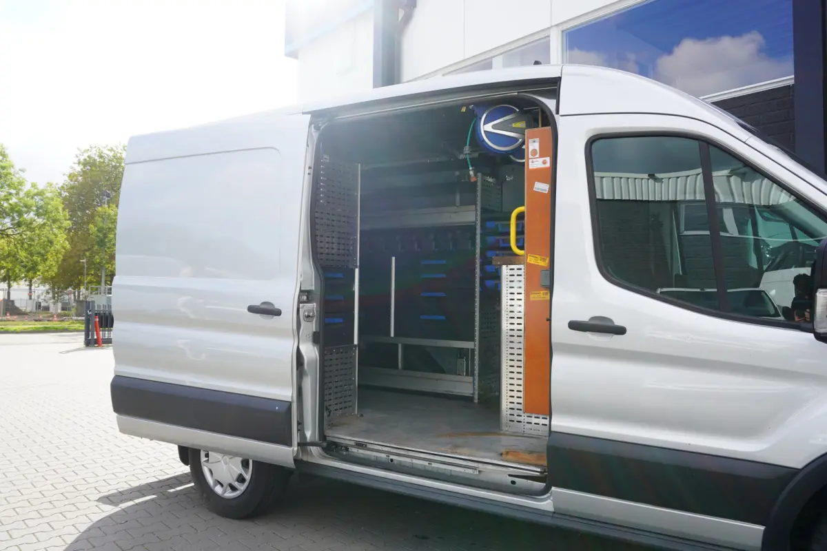 2.0 TDCI 130PK L2H2 AUTOMAAT EURO 6 - Airco - Navi - Cruise - €21.950,- Excl.