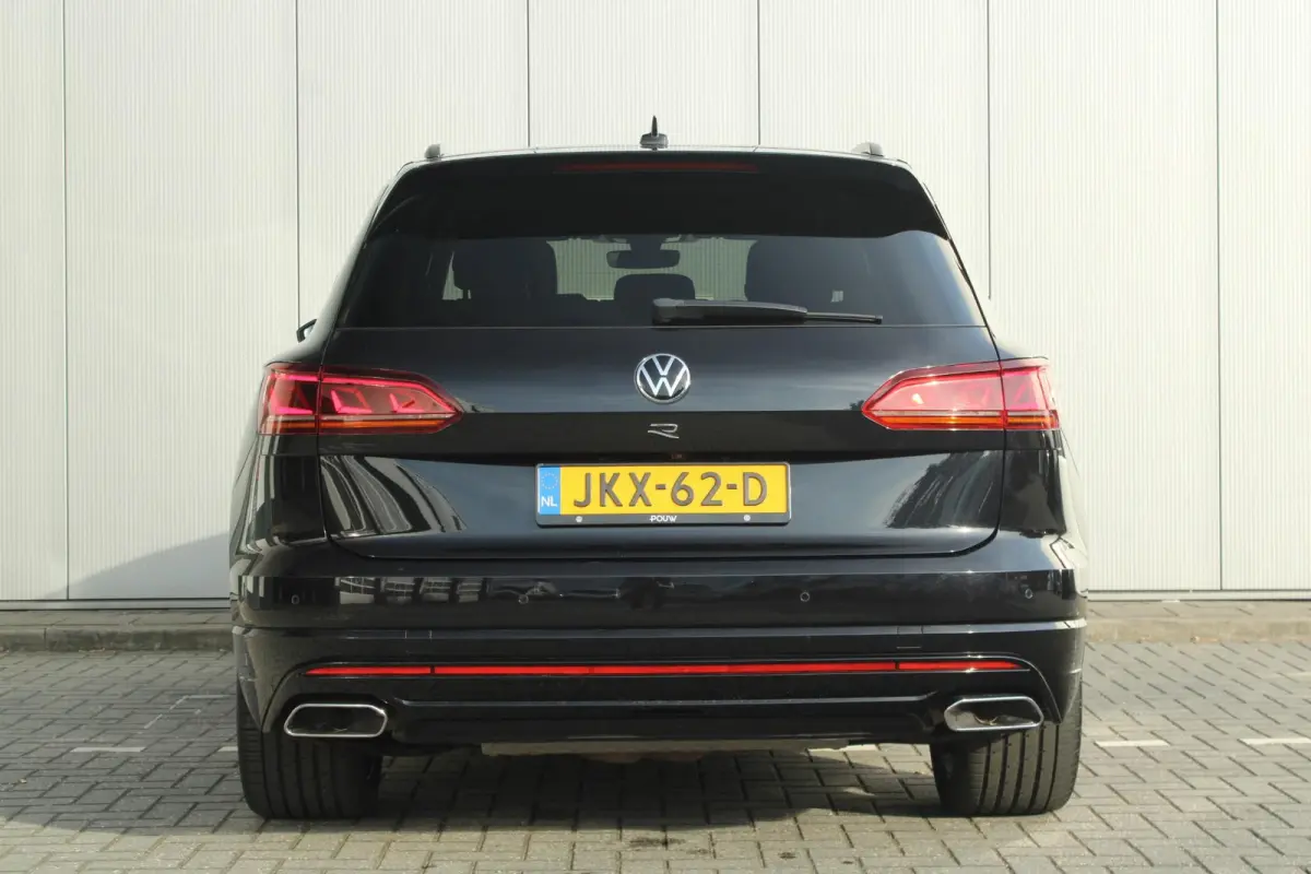 R 3.0 TSI eHybrid 462pk 4MOTION | Panoramadak | Trekhaak Uitklapbaar | Luchtvering | 360 Camera | Head-up