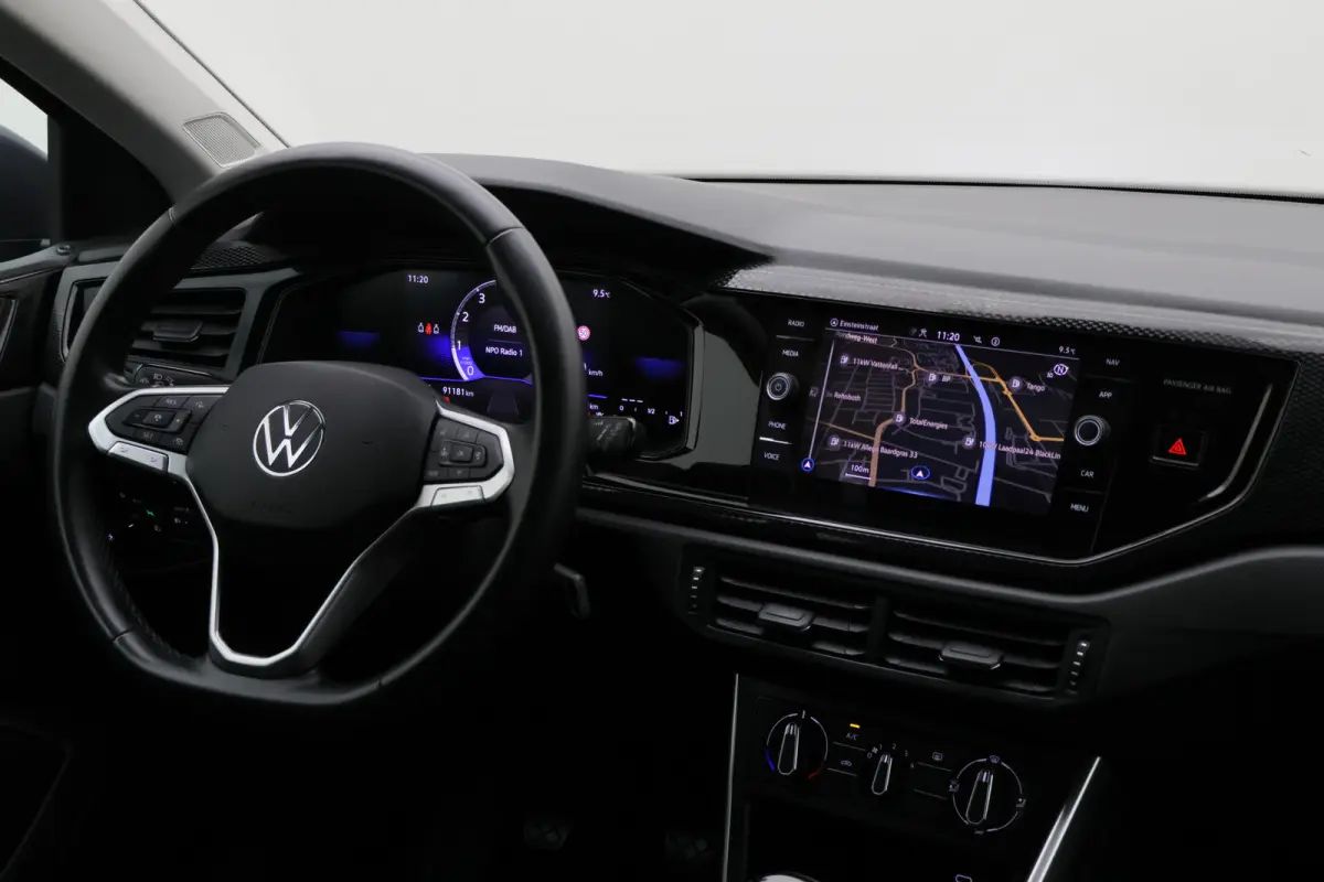 1.0 TSI Life Virtual Cockpit, Airco, ACC, Apple CarPlay, DAB, LED, PDC, Trekhaak, 15"