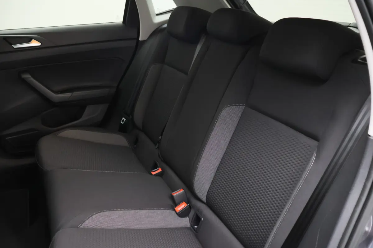 1.0 TSI Life Virtual Cockpit, Airco, ACC, Apple CarPlay, DAB, LED, PDC, Trekhaak, 15"
