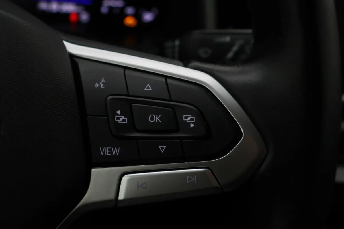 1.0 TSI Life Virtual Cockpit, Airco, ACC, Apple CarPlay, DAB, LED, PDC, Trekhaak, 15"