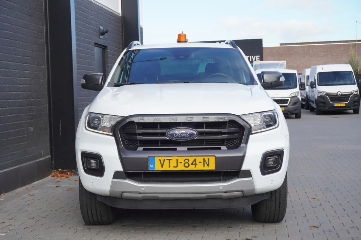 2.0 EcoBlue 213PK AUT. 4X4 3.500KG Wildtrak Supercab - Airco - Navi - Cruise - €22.900,- Excl.