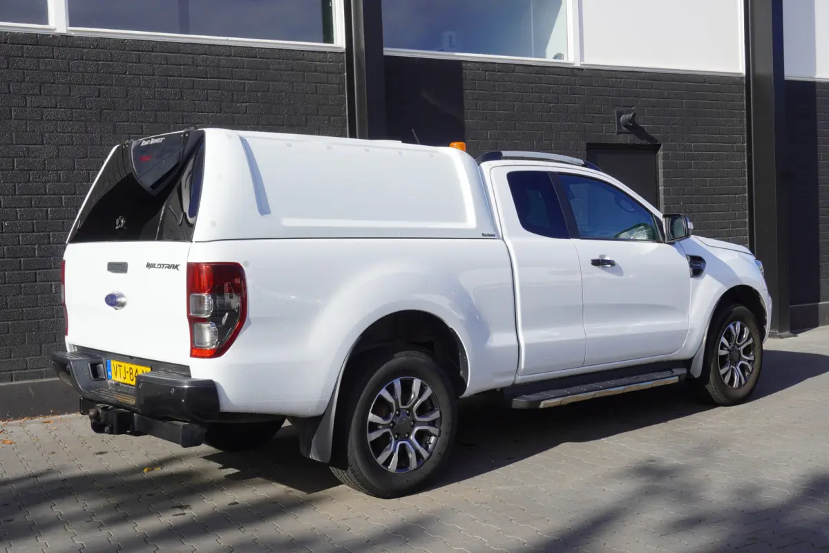 2.0 EcoBlue 213PK AUT. 4X4 3.500KG Wildtrak Supercab - Airco - Navi - Cruise - €22.900,- Excl.