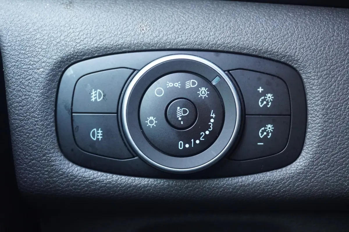 2.0 TDCI 130PK Automaat EURO 6   - Airco - Navi - Cruise - €14.900,- Excl.