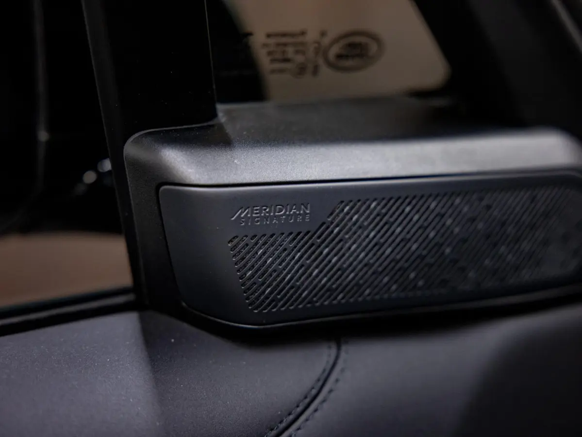 3.0 P550e Autobiography PHEV | Trekhaak | Koelbox | Massage | Achterasbest. | ACC | Signature Audio |
