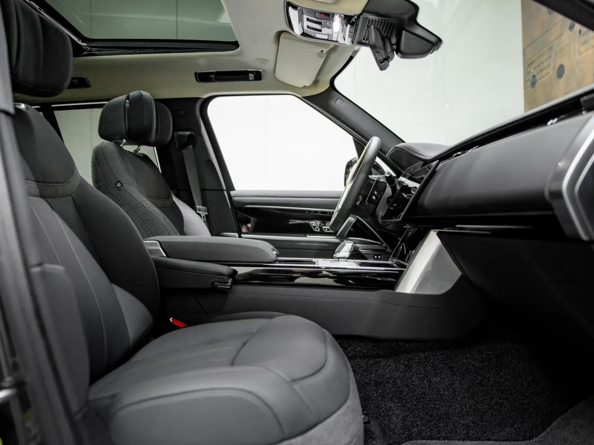 3.0 P550e Autobiography PHEV | Trekhaak | Koelbox | Massage | Achterasbest. | ACC | Signature Audio |