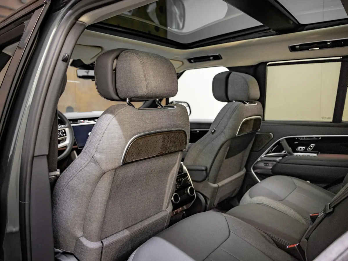3.0 P550e Autobiography PHEV | Trekhaak | Koelbox | Massage | Achterasbest. | ACC | Signature Audio |