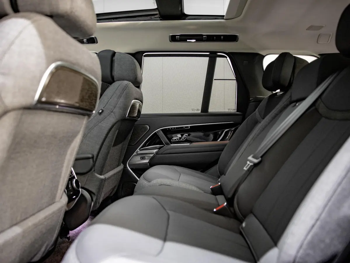 3.0 P550e Autobiography PHEV | Trekhaak | Koelbox | Massage | Achterasbest. | ACC | Signature Audio |