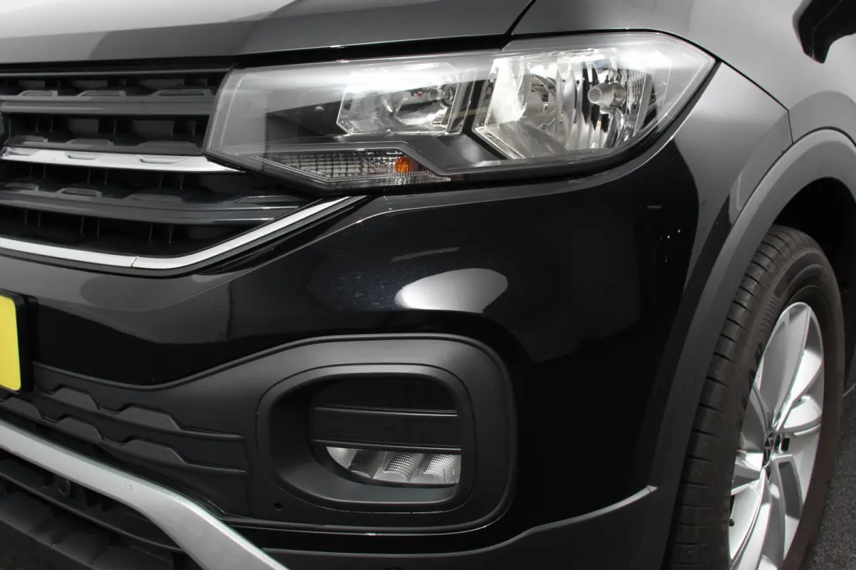 1.0 TSI 110pk DSG Life Navigatie Apple Carplay/Android Auto Adaptieve Cruise Control Camera Parkeersensoren Stoelverwarming Virtual Cockpit Getinte ramen Climatronic Lane Assist