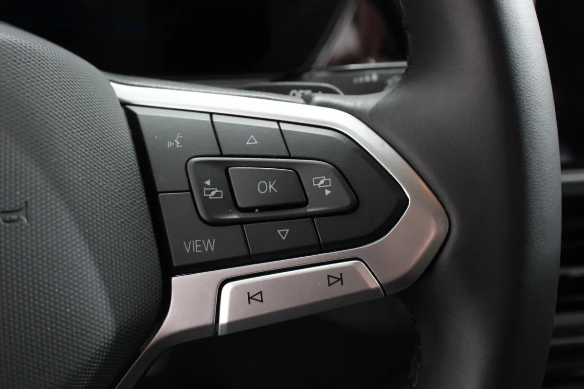 1.0 TSI 110pk DSG Life Navigatie Apple Carplay/Android Auto Adaptieve Cruise Control Camera Parkeersensoren Stoelverwarming Virtual Cockpit Getinte ramen Climatronic Lane Assist