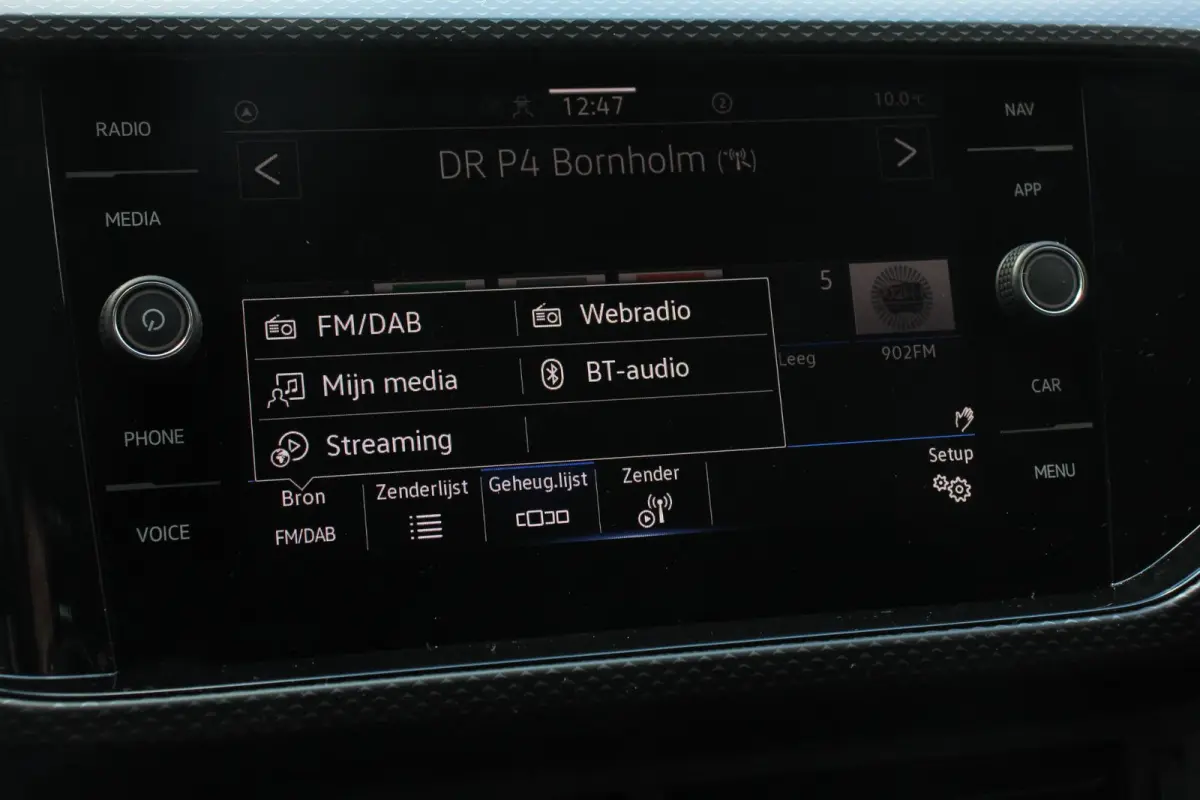 1.0 TSI 110pk DSG Life Navigatie Apple Carplay/Android Auto Adaptieve Cruise Control Camera Parkeersensoren Stoelverwarming Virtual Cockpit Getinte ramen Climatronic Lane Assist
