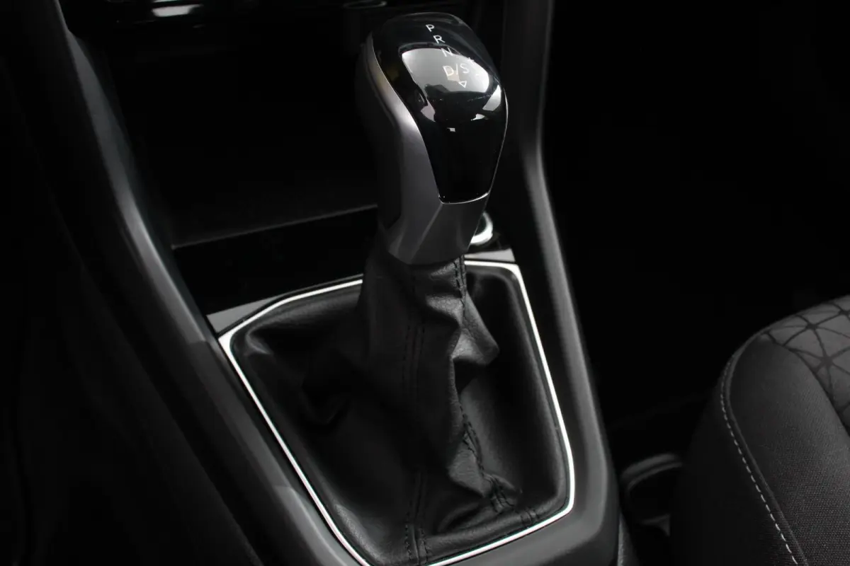 1.0 TSI 110pk DSG Life Navigatie Apple Carplay/Android Auto Adaptieve Cruise Control Camera Parkeersensoren Stoelverwarming Virtual Cockpit Getinte ramen Climatronic Lane Assist