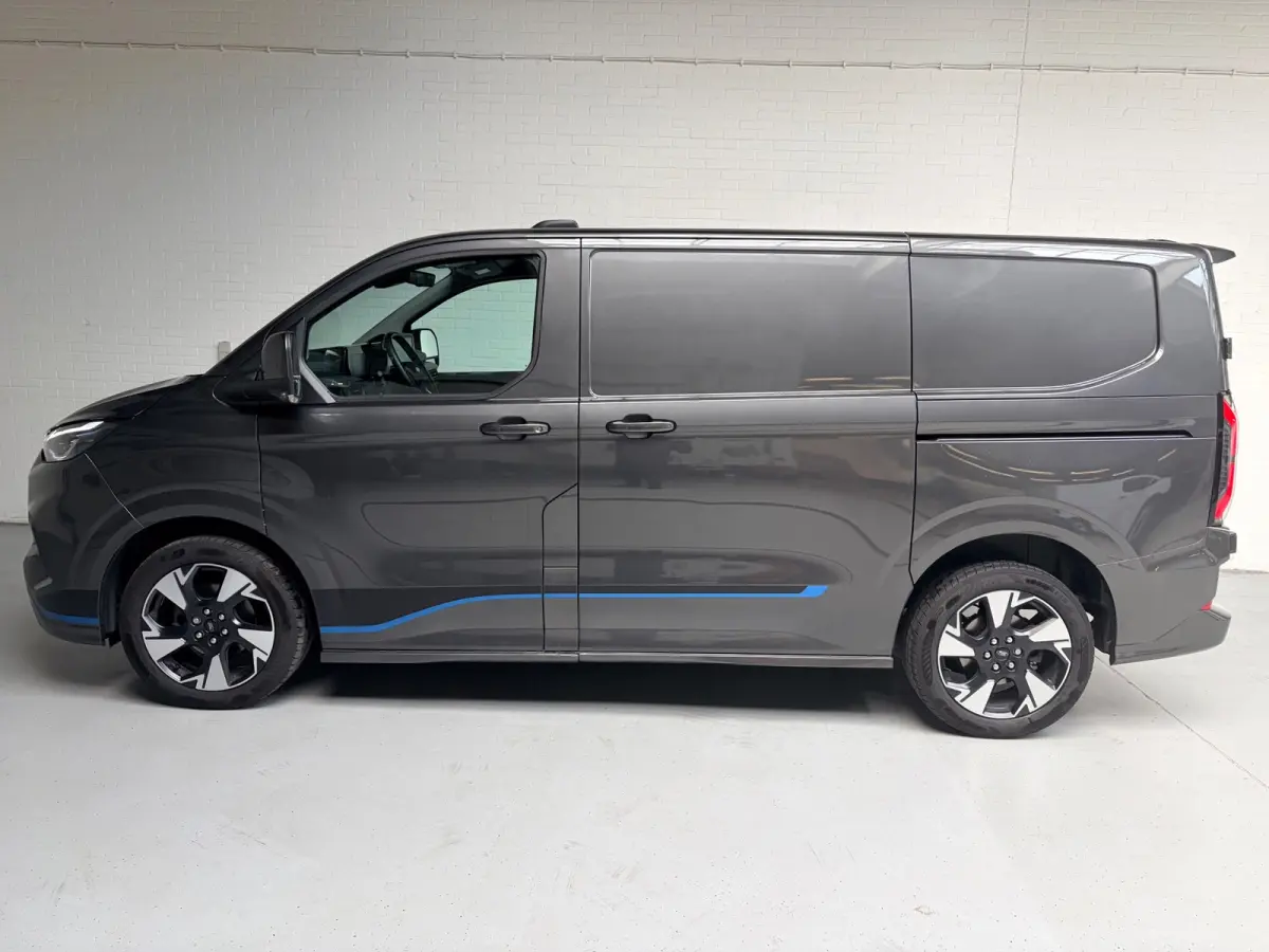 Automaat Sport AWD 4x4 320 2.0 TDCI 170pk L1H1 2xElek.Schuifdeur, Trekhaak, NEDERLANDSE BUS! 1STE EIGENAAR!