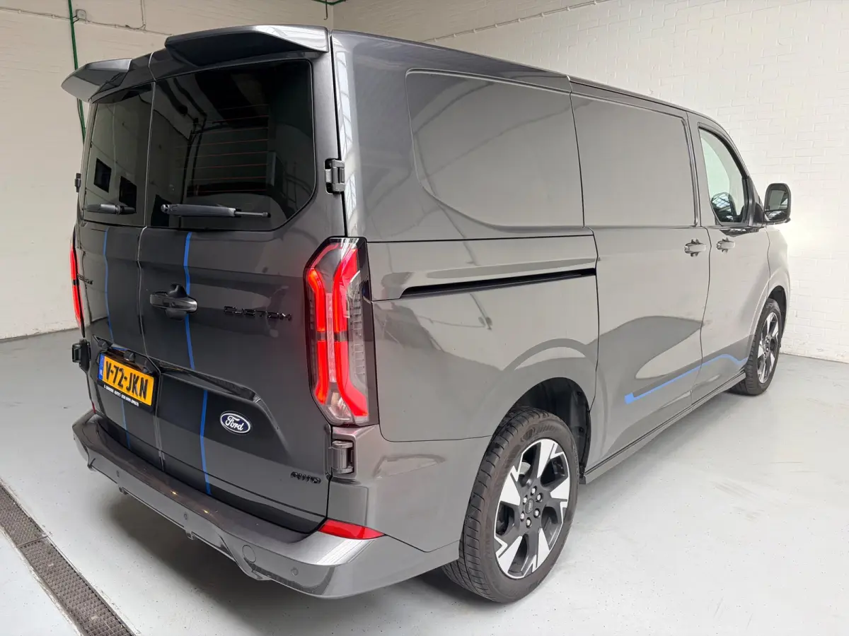 Automaat Sport AWD 4x4 320 2.0 TDCI 170pk L1H1 2xElek.Schuifdeur, Trekhaak, NEDERLANDSE BUS! 1STE EIGENAAR!