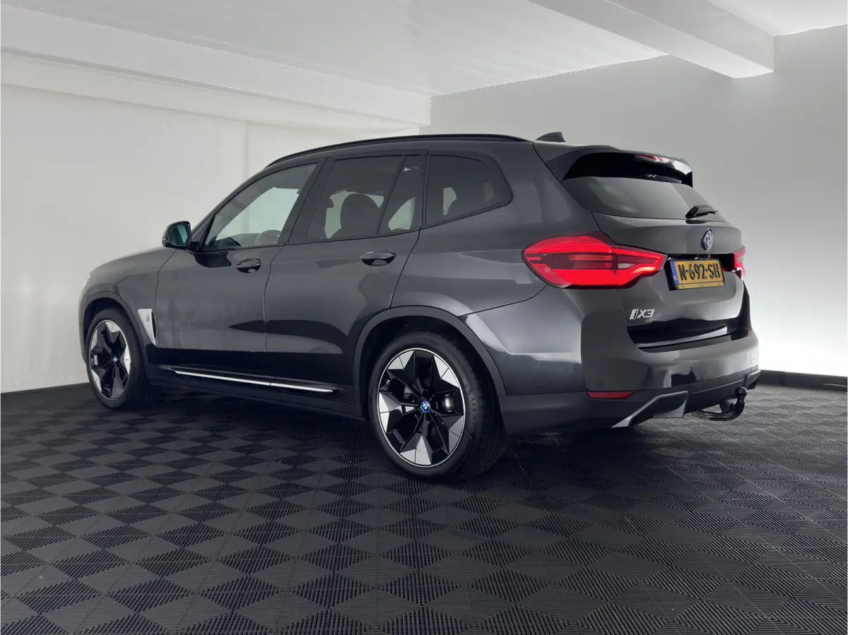 High Executive 80 kWh [3-Fase-11kW] {SoH-100%} (INCL-BTW) Aut. *PANO | LEATHER | HARMAN/KARDON | ADAPTIVE-CRUISE | FULL-LED | BLINDSPOT | MEMORY-PACK | DIGI-COCKPIT | HEATED-SPORTSEATS | KEY