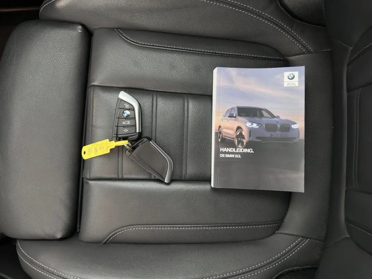 High Executive 80 kWh [3-Fase-11kW] {SoH-100%} (INCL-BTW) Aut. *PANO | LEATHER | HARMAN/KARDON | ADAPTIVE-CRUISE | FULL-LED | BLINDSPOT | MEMORY-PACK | DIGI-COCKPIT | HEATED-SPORTSEATS | KEY