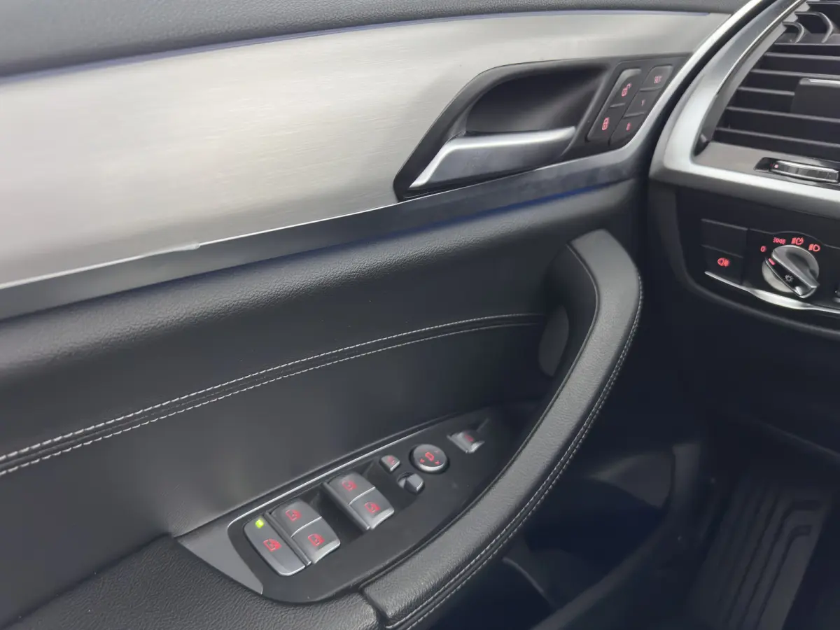 High Executive 80 kWh [3-Fase-11kW] {SoH-100%} (INCL-BTW) Aut. *PANO | LEATHER | HARMAN/KARDON | ADAPTIVE-CRUISE | FULL-LED | BLINDSPOT | MEMORY-PACK | DIGI-COCKPIT | HEATED-SPORTSEATS | KEY