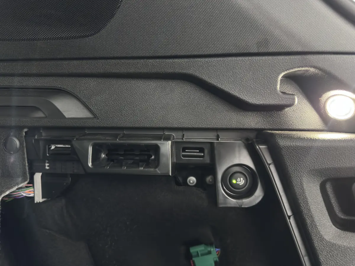 High Executive 80 kWh [3-Fase-11kW] {SoH-100%} (INCL-BTW) Aut. *PANO | LEATHER | HARMAN/KARDON | ADAPTIVE-CRUISE | FULL-LED | BLINDSPOT | MEMORY-PACK | DIGI-COCKPIT | HEATED-SPORTSEATS | KEY