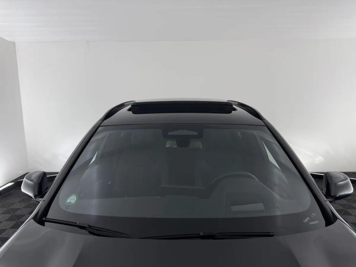 High Executive 80 kWh [3-Fase-11kW] {SoH-100%} (INCL-BTW) Aut. *PANO | LEATHER | HARMAN/KARDON | ADAPTIVE-CRUISE | FULL-LED | BLINDSPOT | MEMORY-PACK | DIGI-COCKPIT | HEATED-SPORTSEATS | KEY