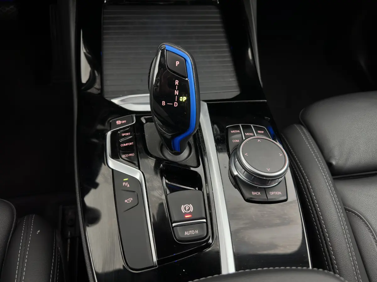 High Executive 80 kWh [3-Fase-11kW] {SoH-100%} (INCL-BTW) Aut. *PANO | LEATHER | HARMAN/KARDON | ADAPTIVE-CRUISE | FULL-LED | BLINDSPOT | MEMORY-PACK | DIGI-COCKPIT | HEATED-SPORTSEATS | KEY
