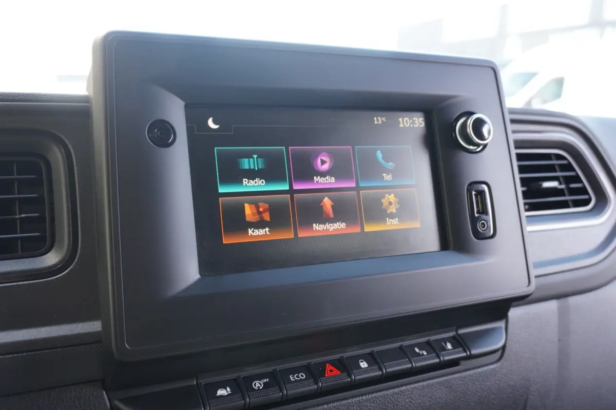 2.3 dCi 150PK L2H2 EURO 6 - Airco - Navi - Cruise - €15.900,- Excl.