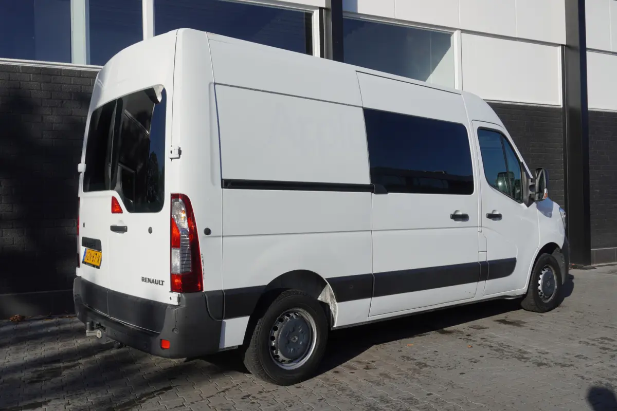 2.3 dCi 150PK L2H2 EURO 6 - Airco - Navi - Cruise - €15.900,- Excl.