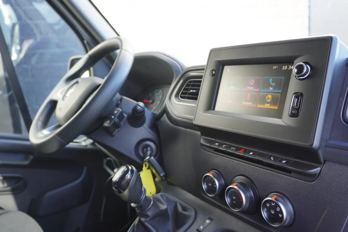 2.3 dCi 150PK L2H2 EURO 6 - Airco - Navi - Cruise - €15.900,- Excl.