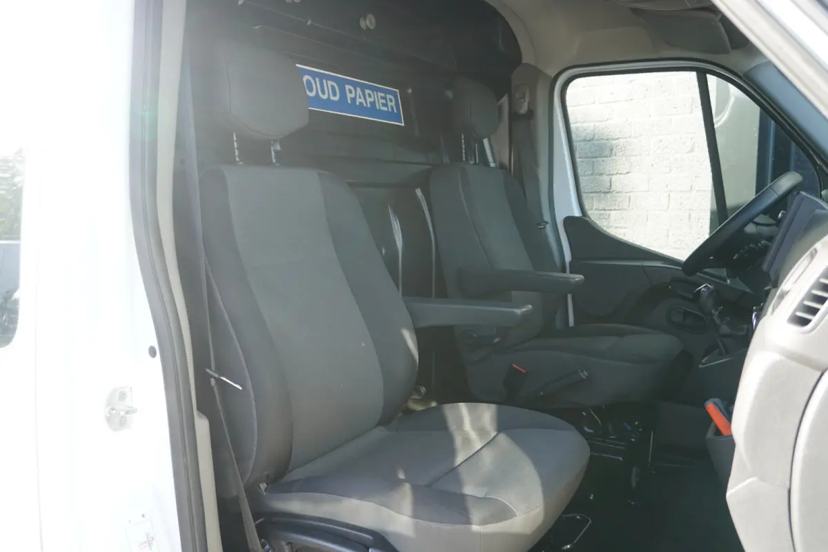 2.3 dCi 150PK L2H2 EURO 6 - Airco - Navi - Cruise - €15.900,- Excl.
