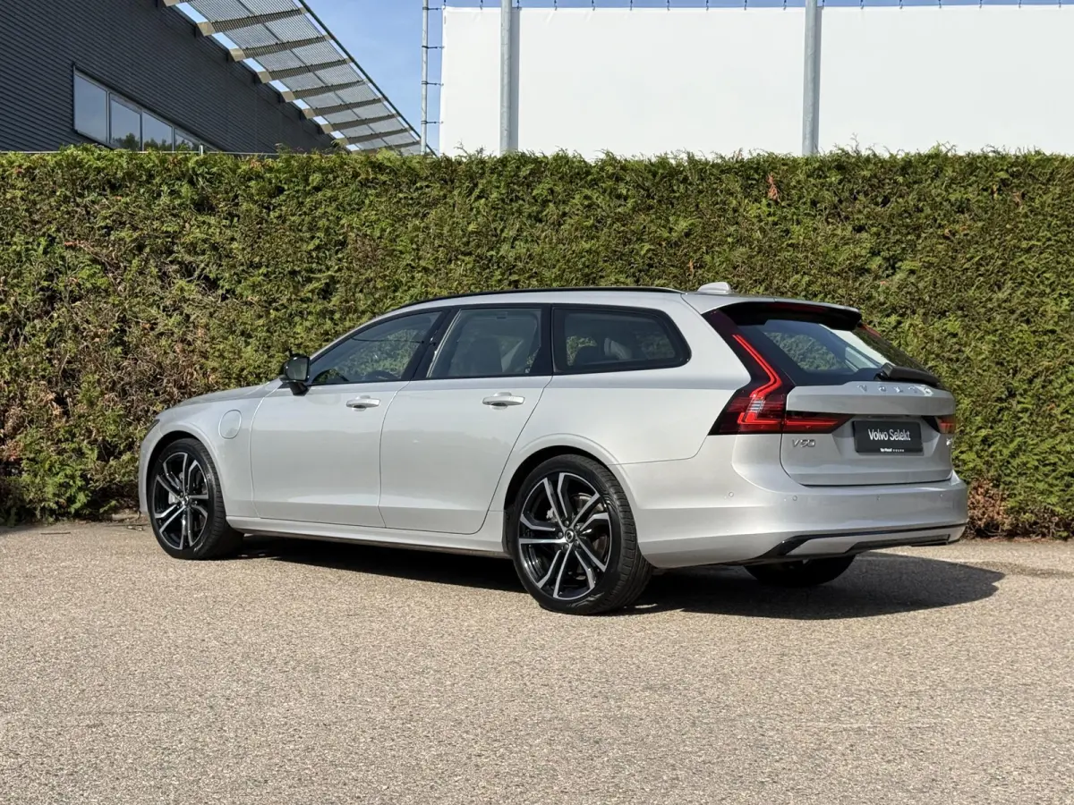 T8 Plug-in hybrid AWD Ultra Dark