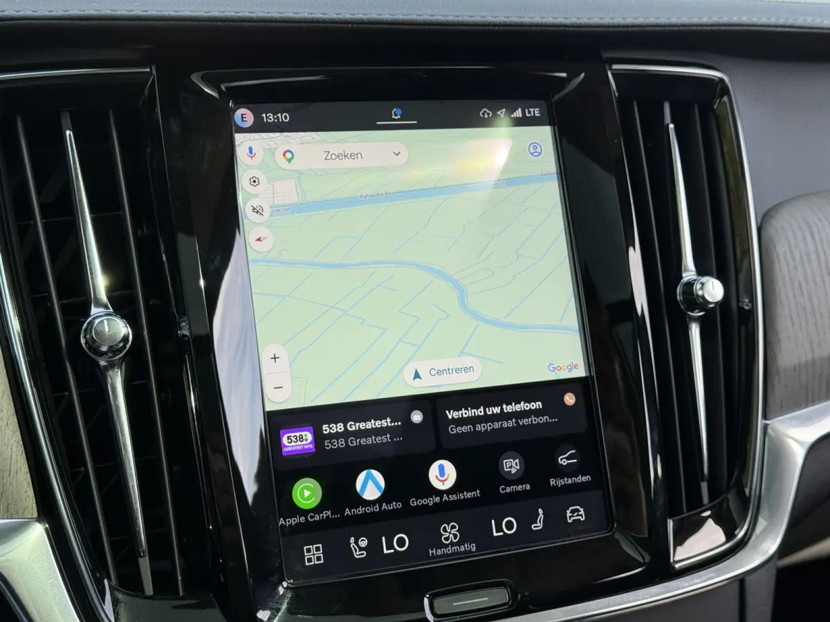 T8 Plug-in hybrid AWD Ultra Dark