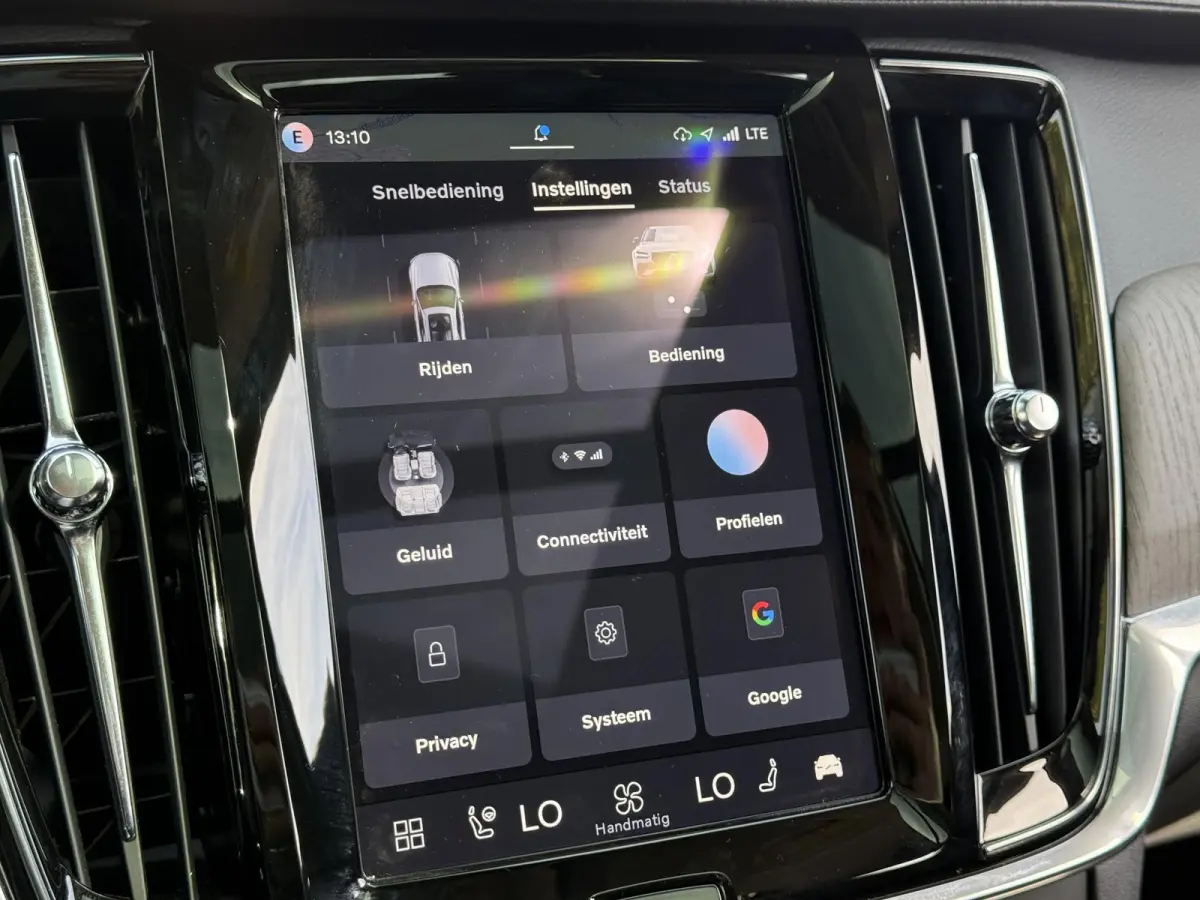 T8 Plug-in hybrid AWD Ultra Dark