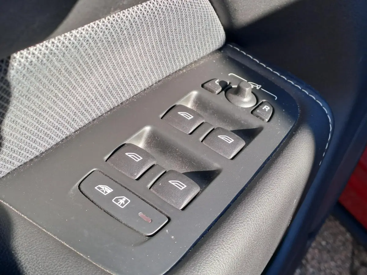 2.0 B5 AWD R-Design | TREKHAAK | HARMAN KARDON | STOELVERWARMING | 360 CAMERA | STOELMEMORY | NAVIGATIE