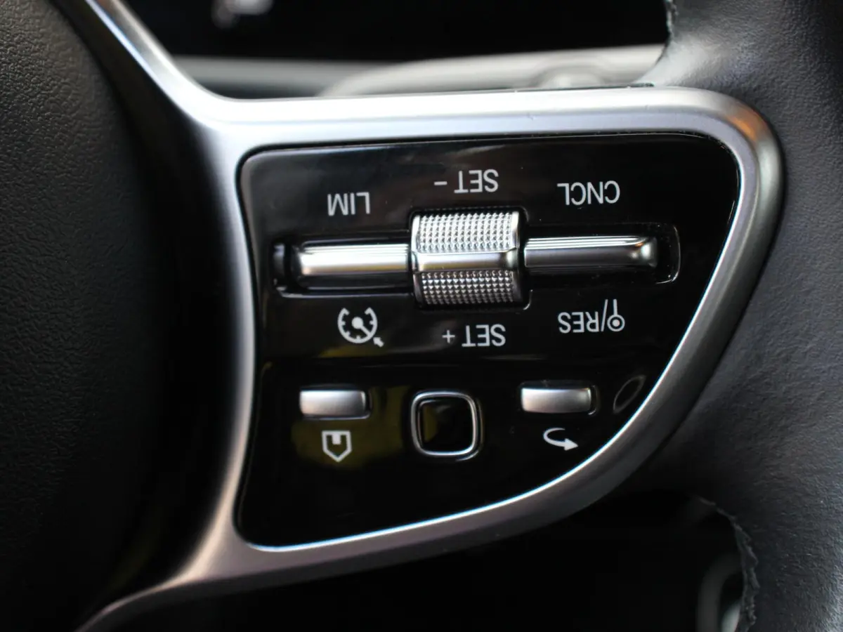 200 163pk DCT Progressive Navigatie Parkeersensoren Camera Cruise Control Stoelverwarming Ledverlichting Climate Control