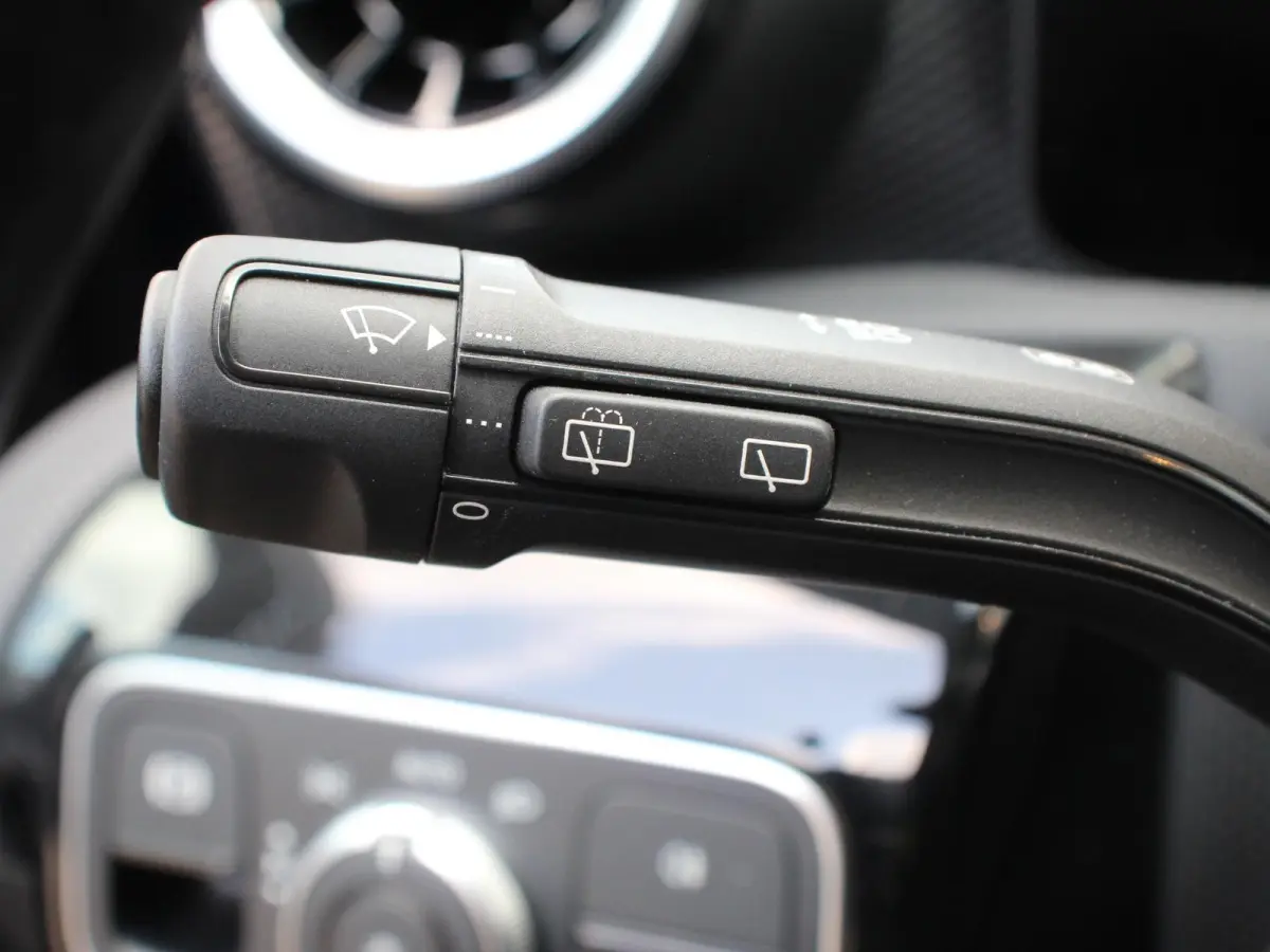 200 163pk DCT Progressive Navigatie Parkeersensoren Camera Cruise Control Stoelverwarming Ledverlichting Climate Control