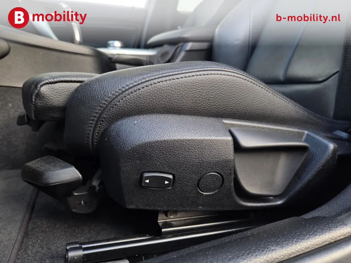 118i High Executive M-Sport Schuif/Kanteldak NL Auto! | Achteruitrijcamera | DAB | Hifi | Apple CarPlay | Leer