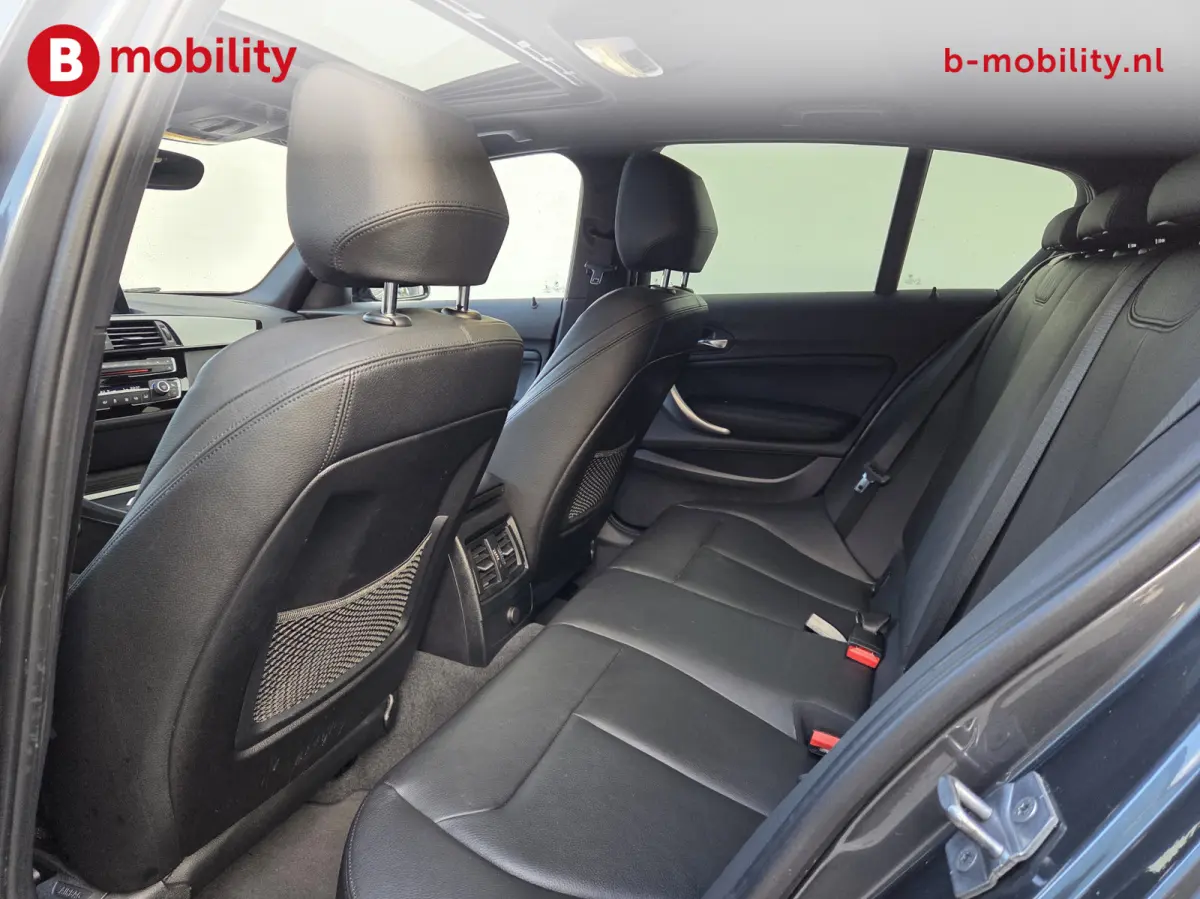 118i High Executive M-Sport Schuif/Kanteldak NL Auto! | Achteruitrijcamera | DAB | Hifi | Apple CarPlay | Leer