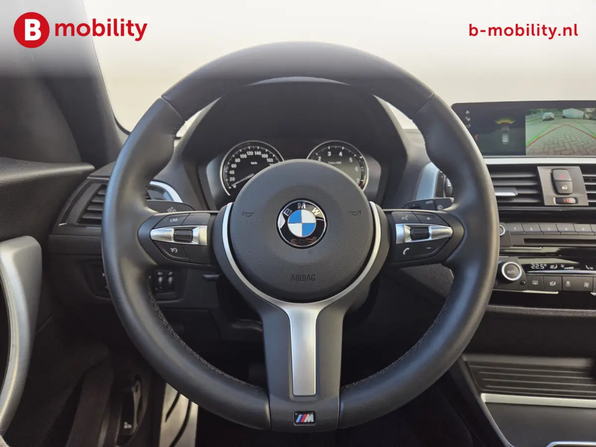 118i High Executive M-Sport Schuif/Kanteldak NL Auto! | Achteruitrijcamera | DAB | Hifi | Apple CarPlay | Leer