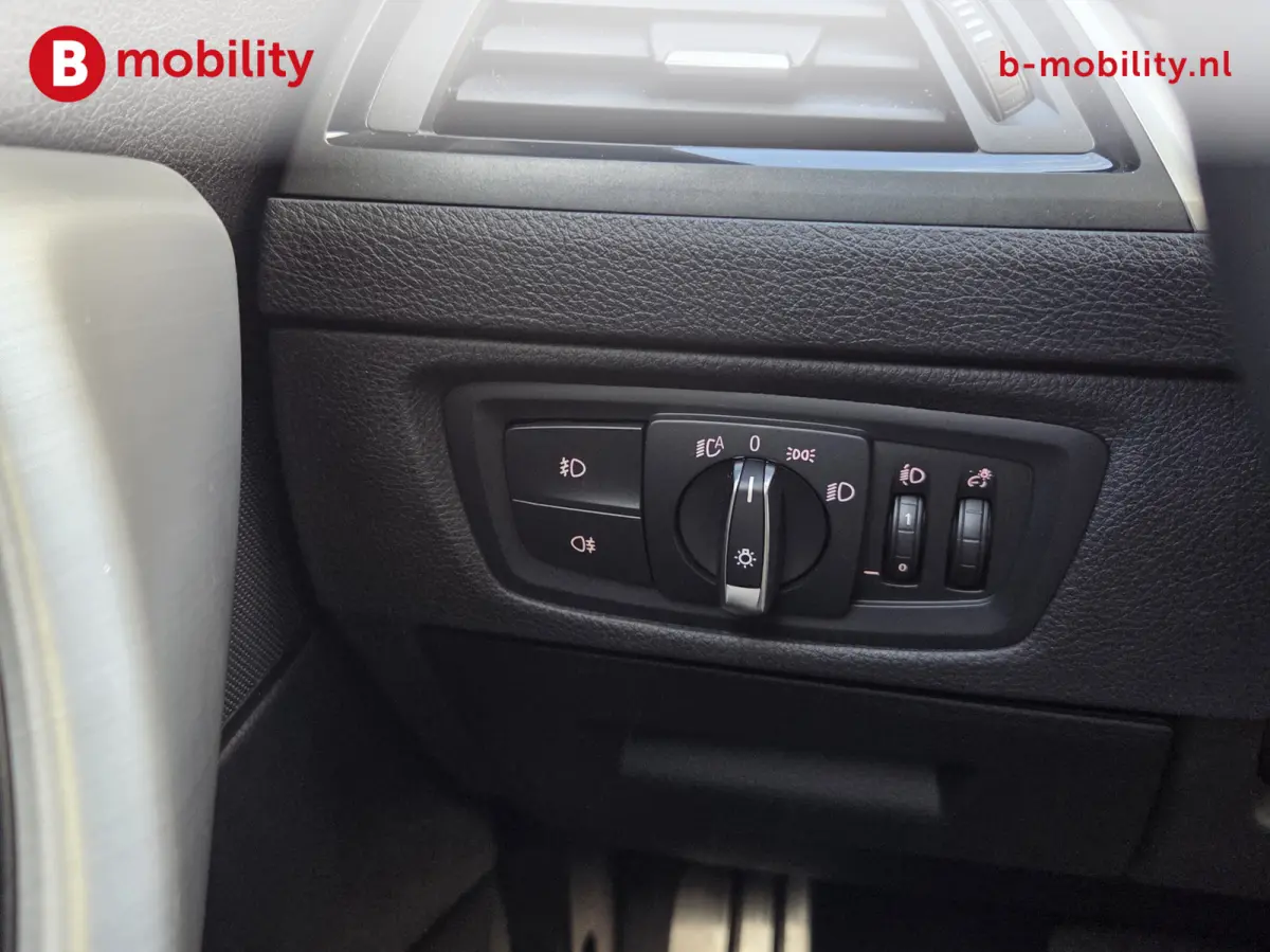118i High Executive M-Sport Schuif/Kanteldak NL Auto! | Achteruitrijcamera | DAB | Hifi | Apple CarPlay | Leer