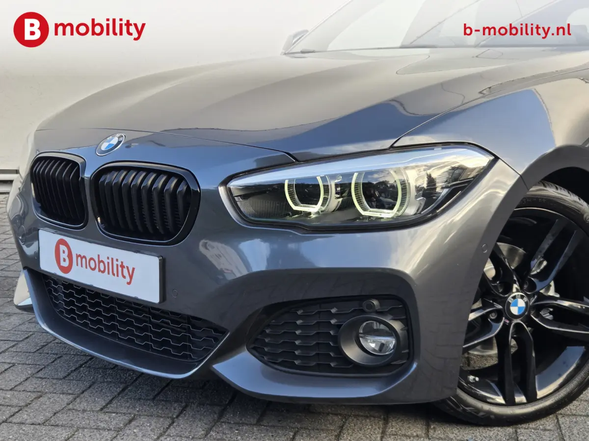 118i High Executive M-Sport Schuif/Kanteldak NL Auto! | Achteruitrijcamera | DAB | Hifi | Apple CarPlay | Leer