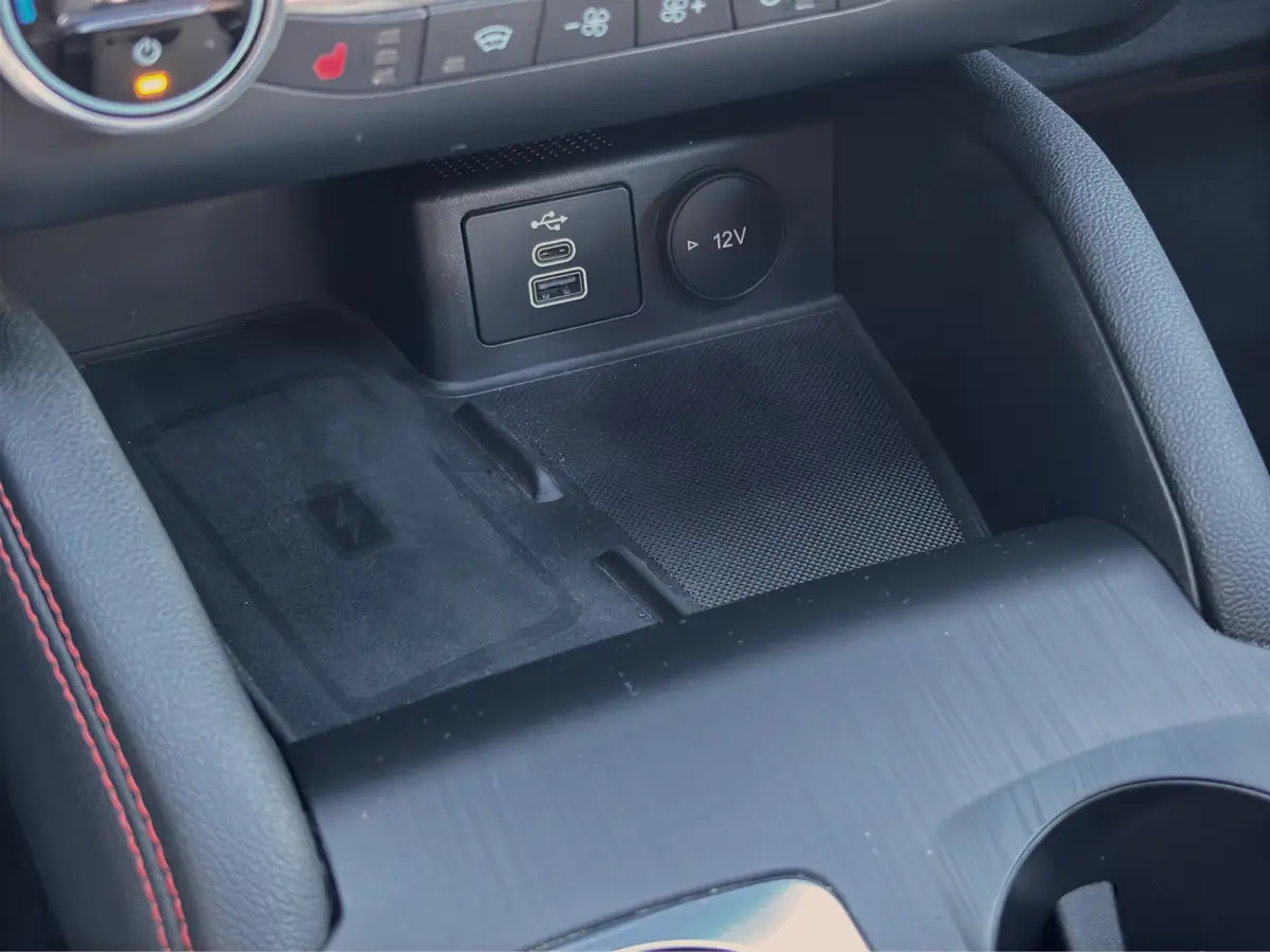 2.5 PHEV ST-Line X | Pano | Trekhaak | Adap. Cruise | Apple Carplay | Stoelverwarming | Achteruitrijcamera | Apple Carplay/Android Auto|telefoonintegratie premium | Cruise control adaptief m