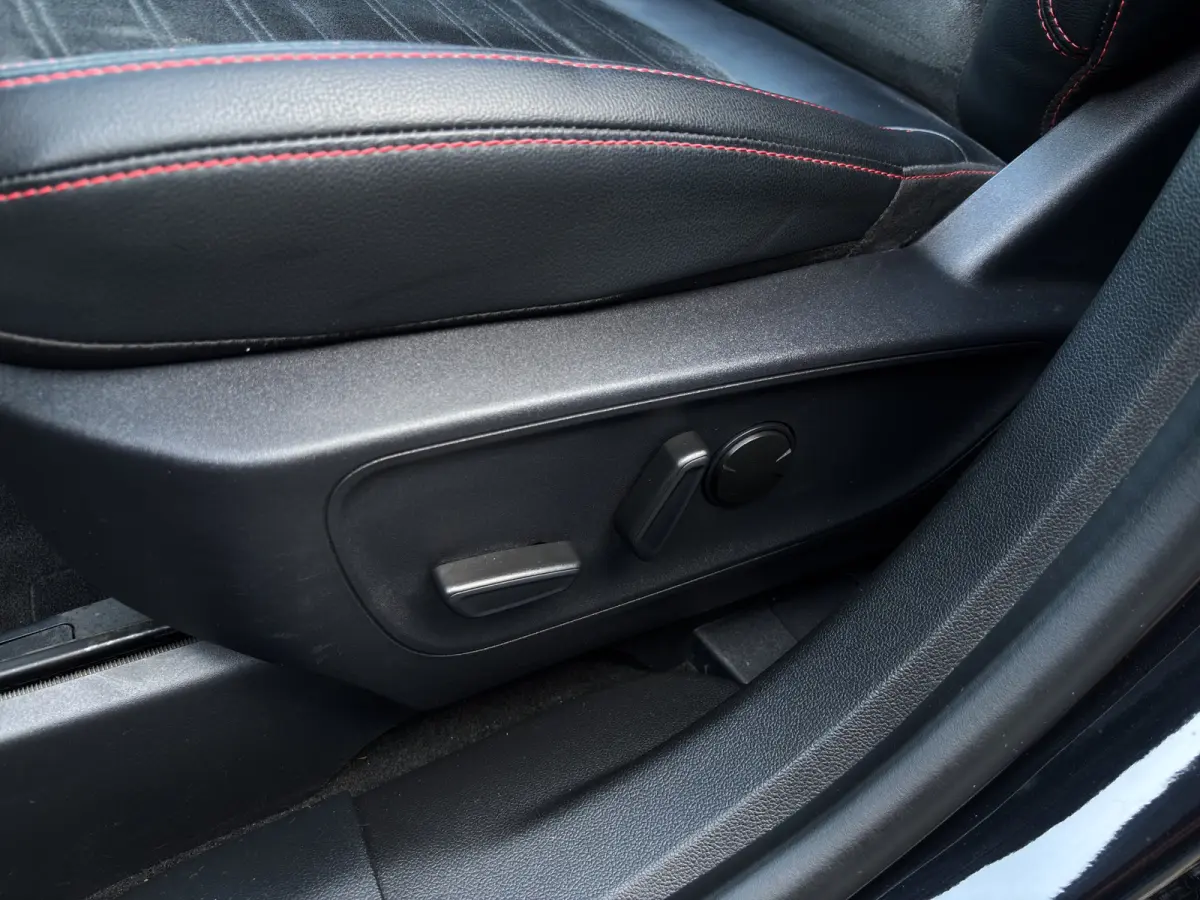 2.5 PHEV ST-Line X | Pano | Trekhaak | Adap. Cruise | Apple Carplay | Stoelverwarming | Achteruitrijcamera | Apple Carplay/Android Auto|telefoonintegratie premium | Cruise control adaptief m